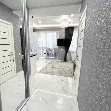 Malinki Apartment Odessa Luaran gambar